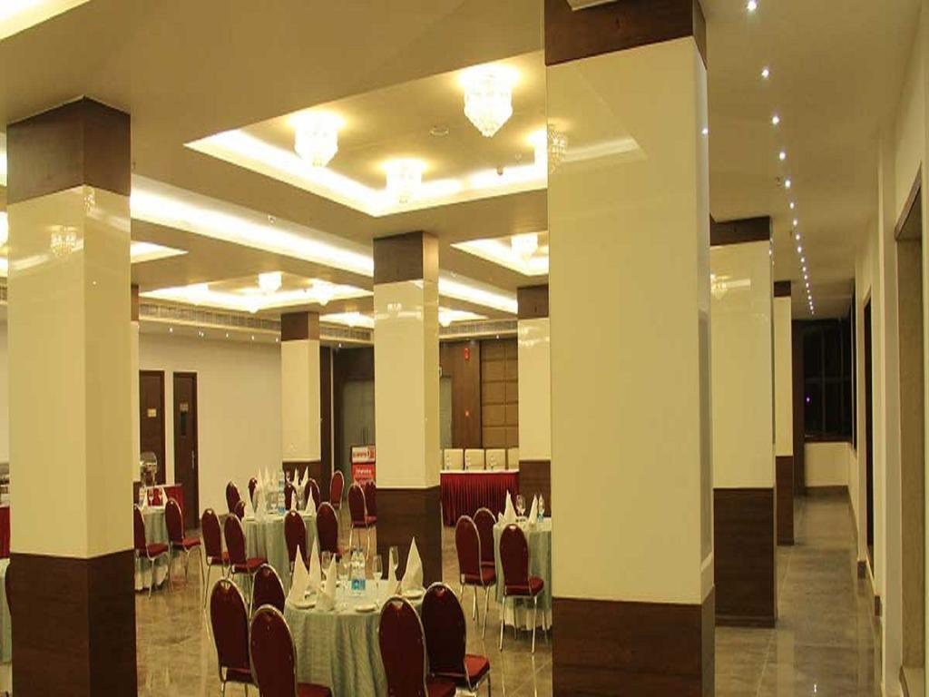 Bhawna Clarks Inn Agra Ngoại thất bức ảnh