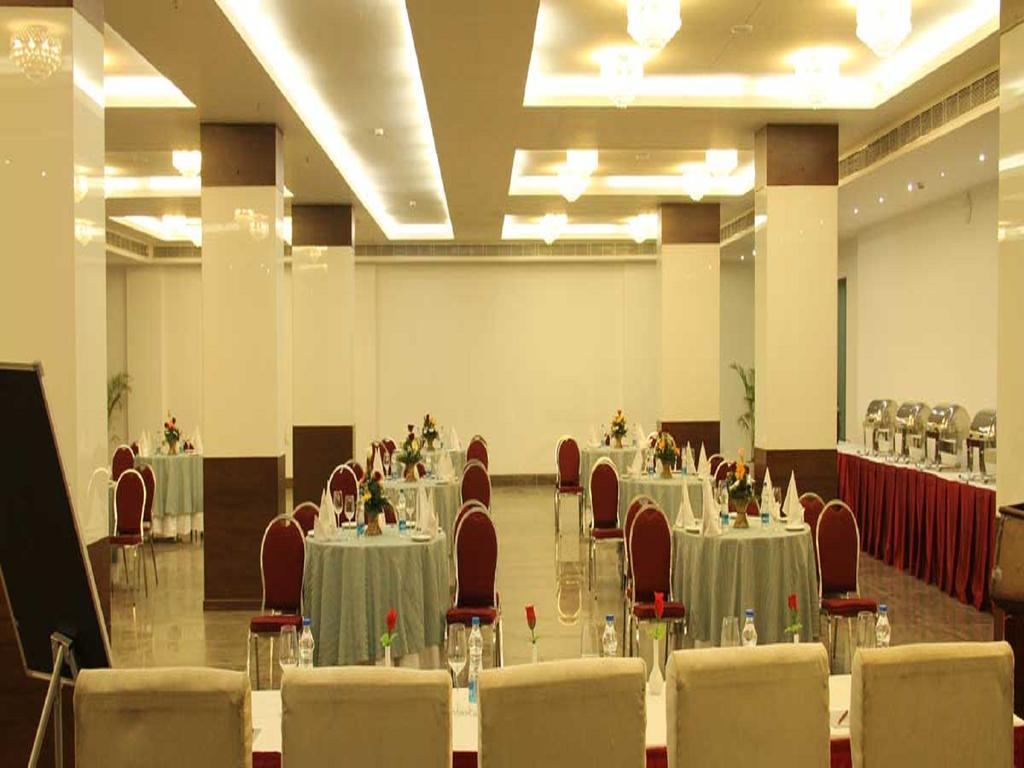 Bhawna Clarks Inn Agra Ngoại thất bức ảnh